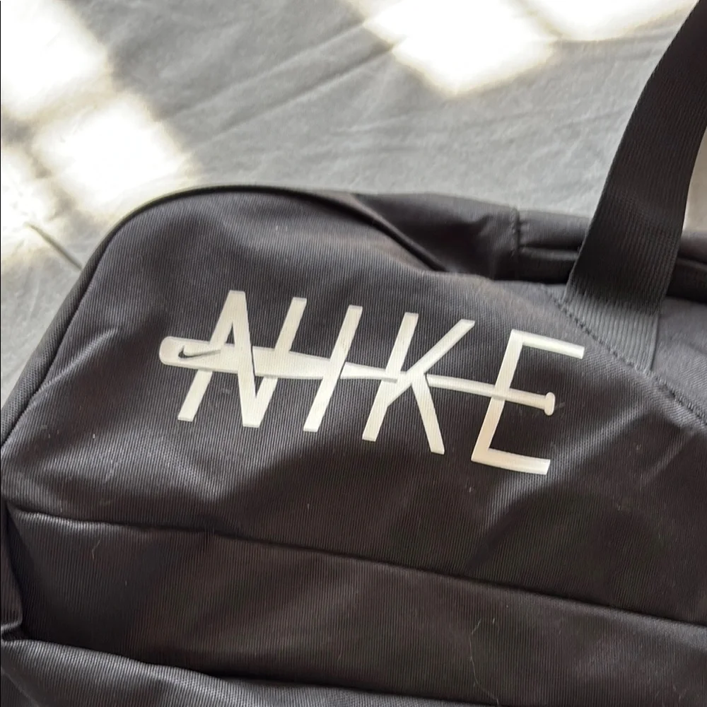 Nike Black Baseball Duffel Bag with Durable Fabric and Shoulder Strap